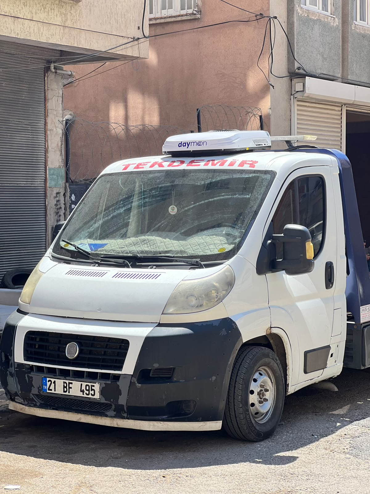 Oto kurtarma çekici